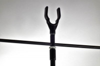 Skladac� stojan na tri ryb�rske pr�ty