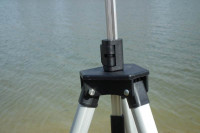 Teleskopick� tripod so z�vitom - v��ka 90cm