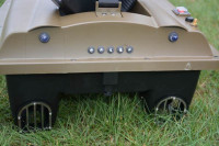 SPORTS M1 - zav�acia lo�ka s dailkov�m ovl�dan�m